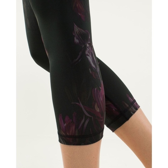 LULULEMON Wunder Under Crop Midnight Iris 4 - Picture 5 of 8